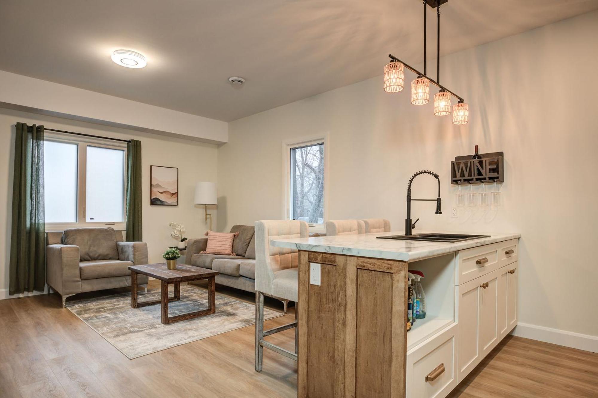 Chic Suite By Westlynn Little Current Luaran gambar